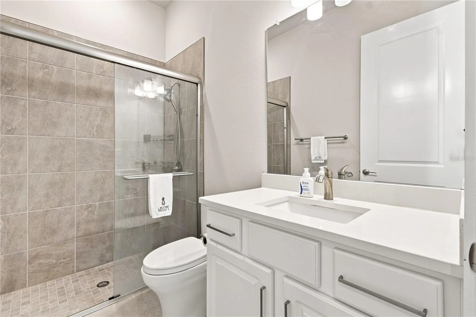 8699 Ivy Stark Blvd - In Law Suite Bathroom
