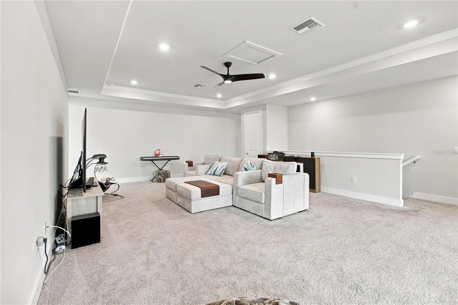 8699 Ivy Stark Blvd - Loft