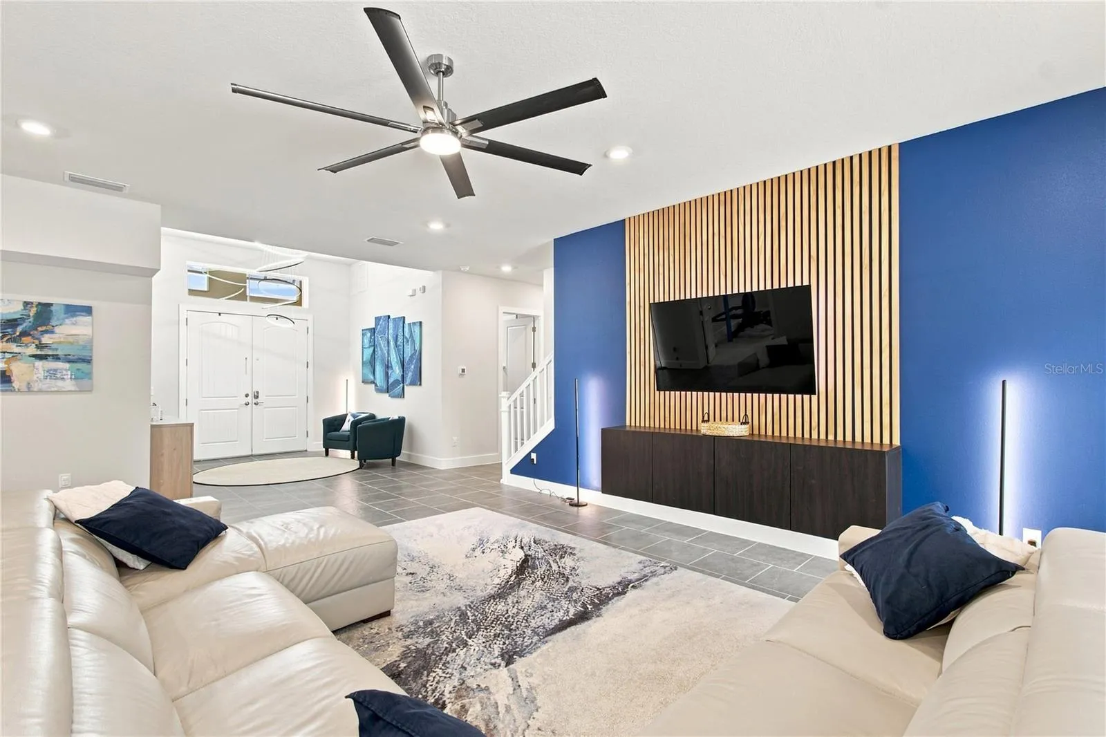 8699 Ivy Stark Blvd - Family Room
