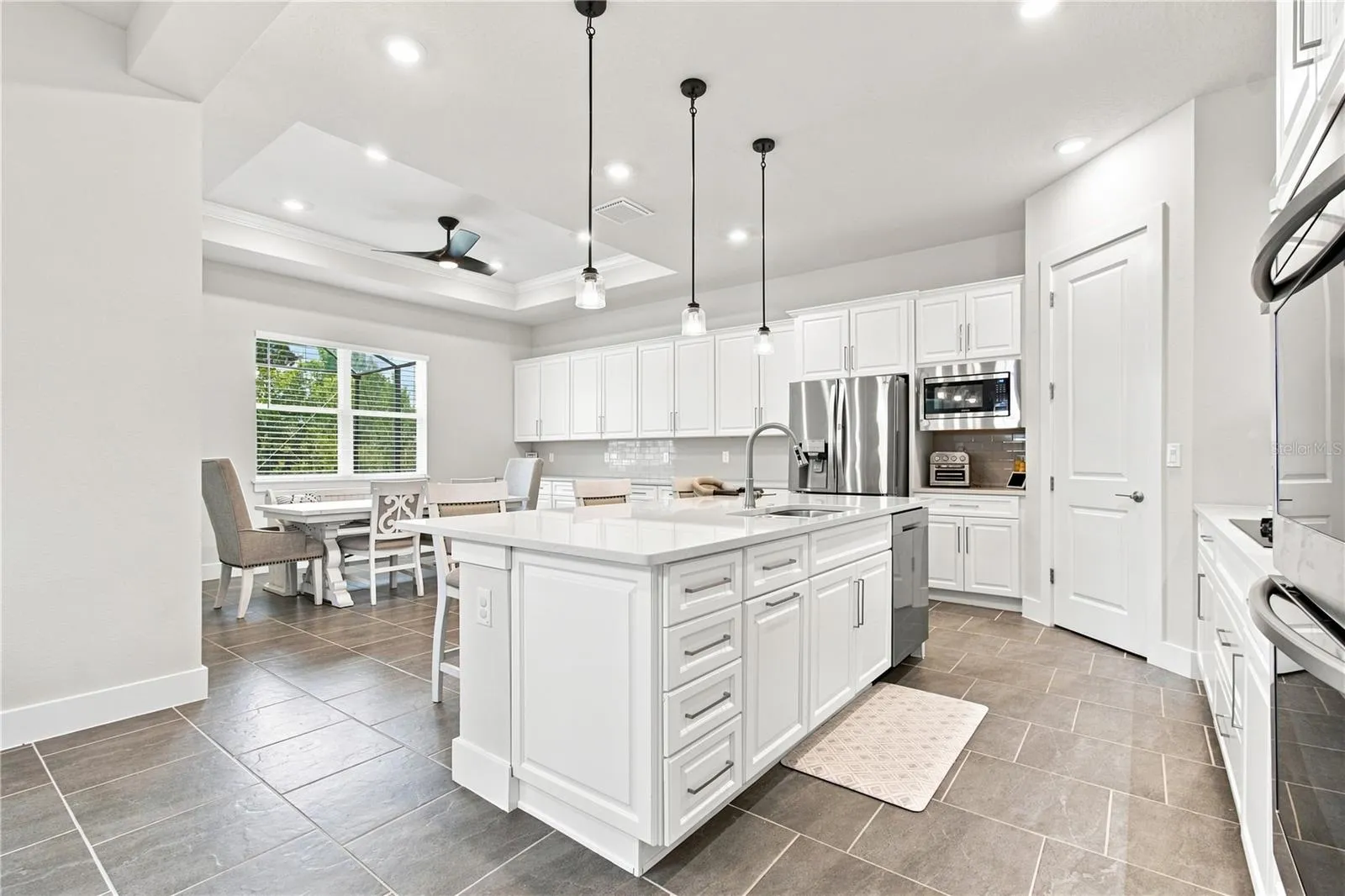 8699 Ivy Stark Blvd - Kitchen