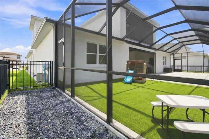 8699 Ivy Stark Blvd - Lanai Extension
