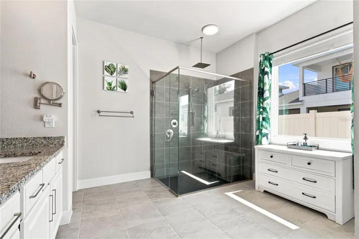 8699 Ivy Stark Blvd - Primary Bathroom