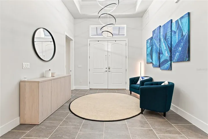 8699 Ivy Stark Blvd - Entryway