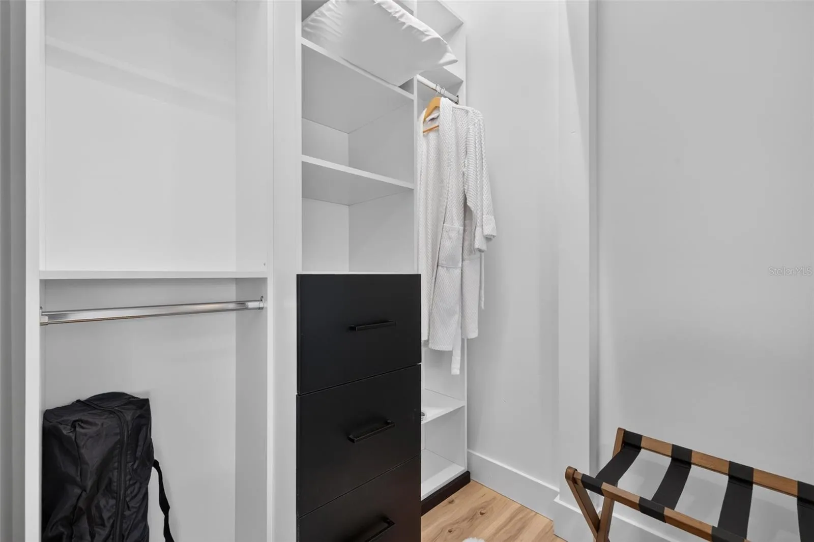 Closet Bedroom 4