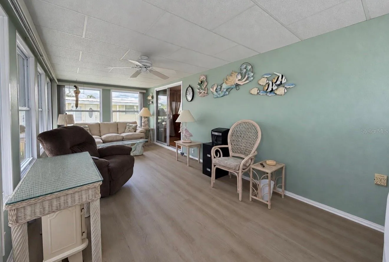 Front Florida room