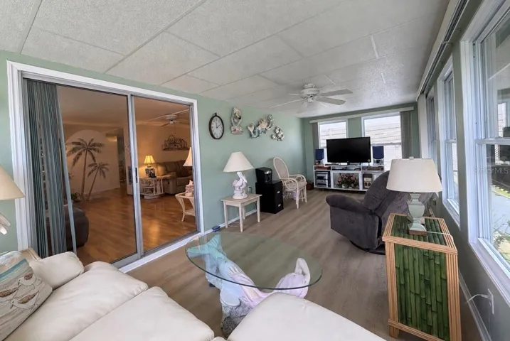 Front Florida room