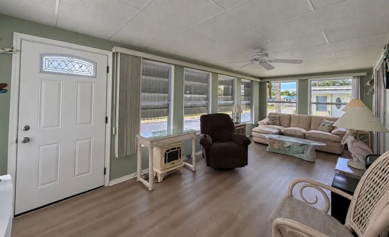 Front Florida room