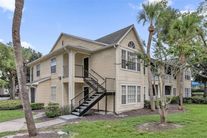 Corner unit with beautiful views of the trees.