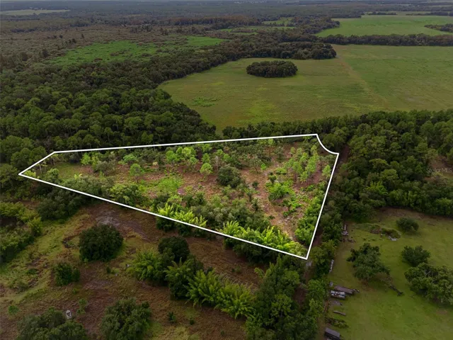 Almost 4 acres  on 14020 Cypress Ln Wimauma Fl 33598