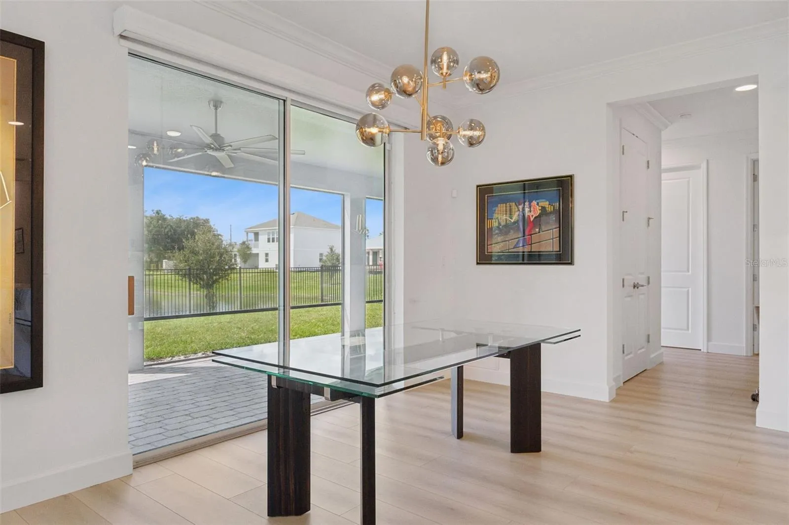Eat-in dining off Kitchen