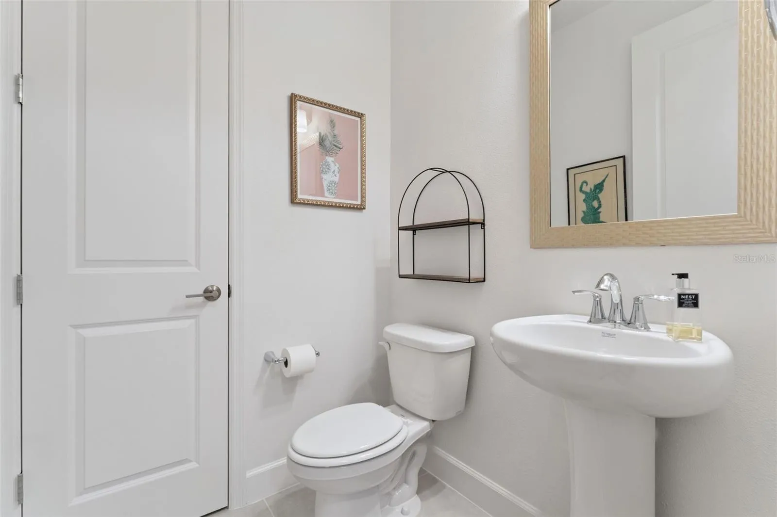 Downstairs 1/2 Bath