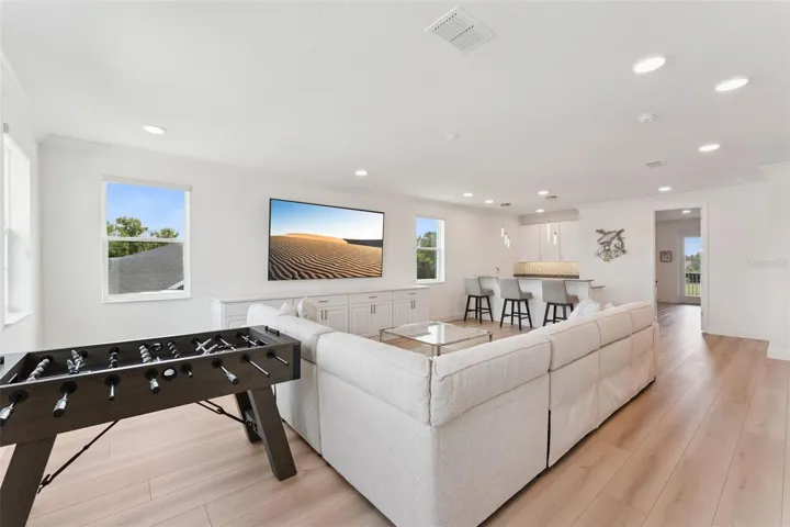 Upstairs entertaining area
