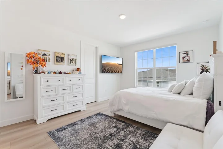 Upstairs Bedroom 1 w Private Ensuite