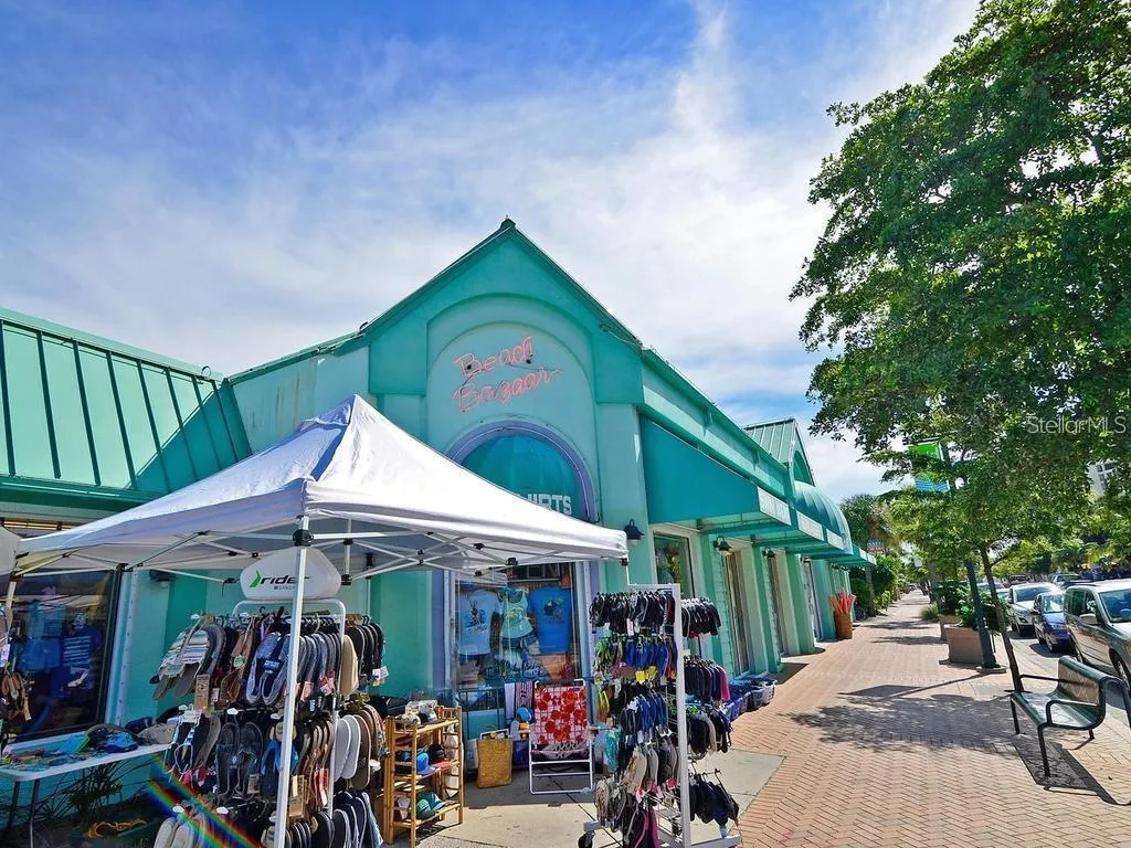 downtown Siesta Key
