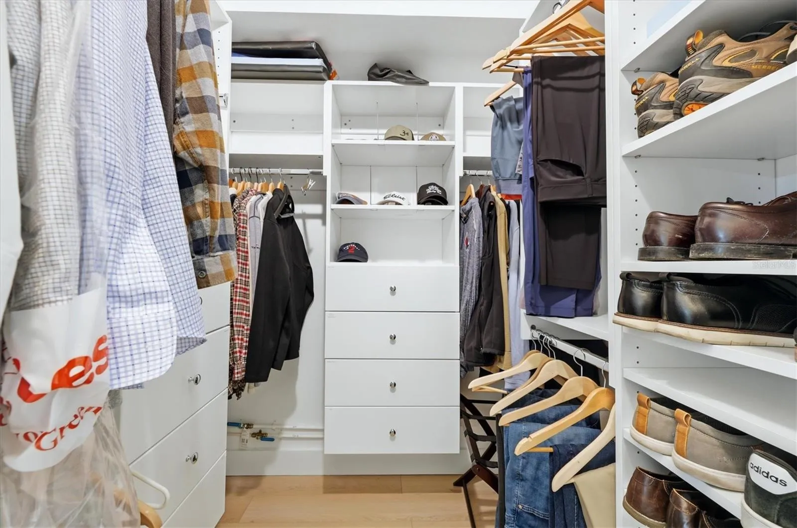 Walk-in closet