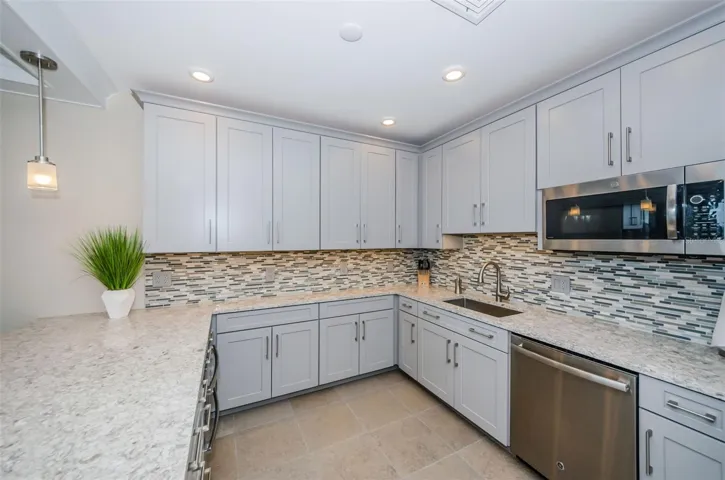 Newly renovated top floor and full Kitchen