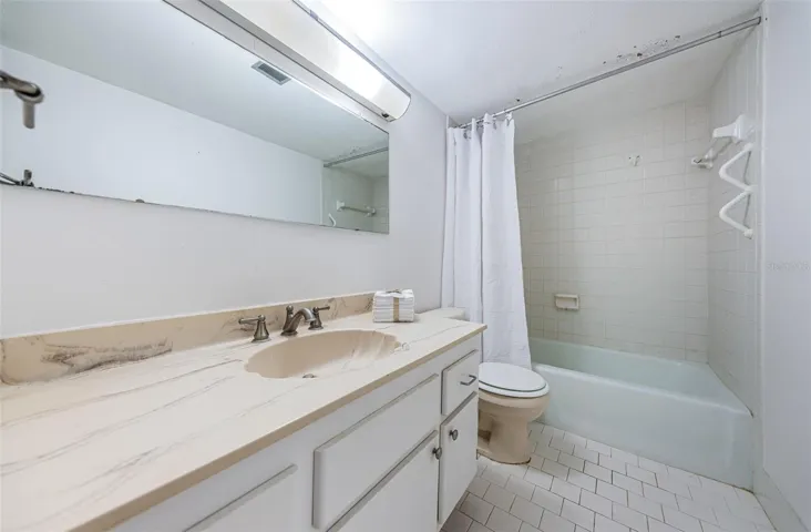 Second Full Bathroom