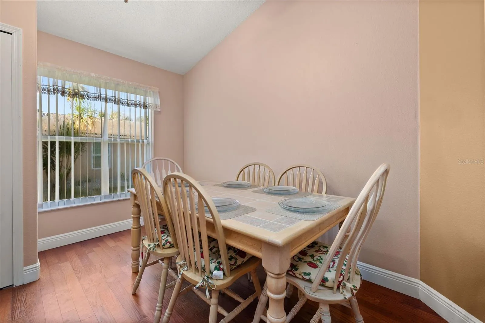 Breakfast Nook