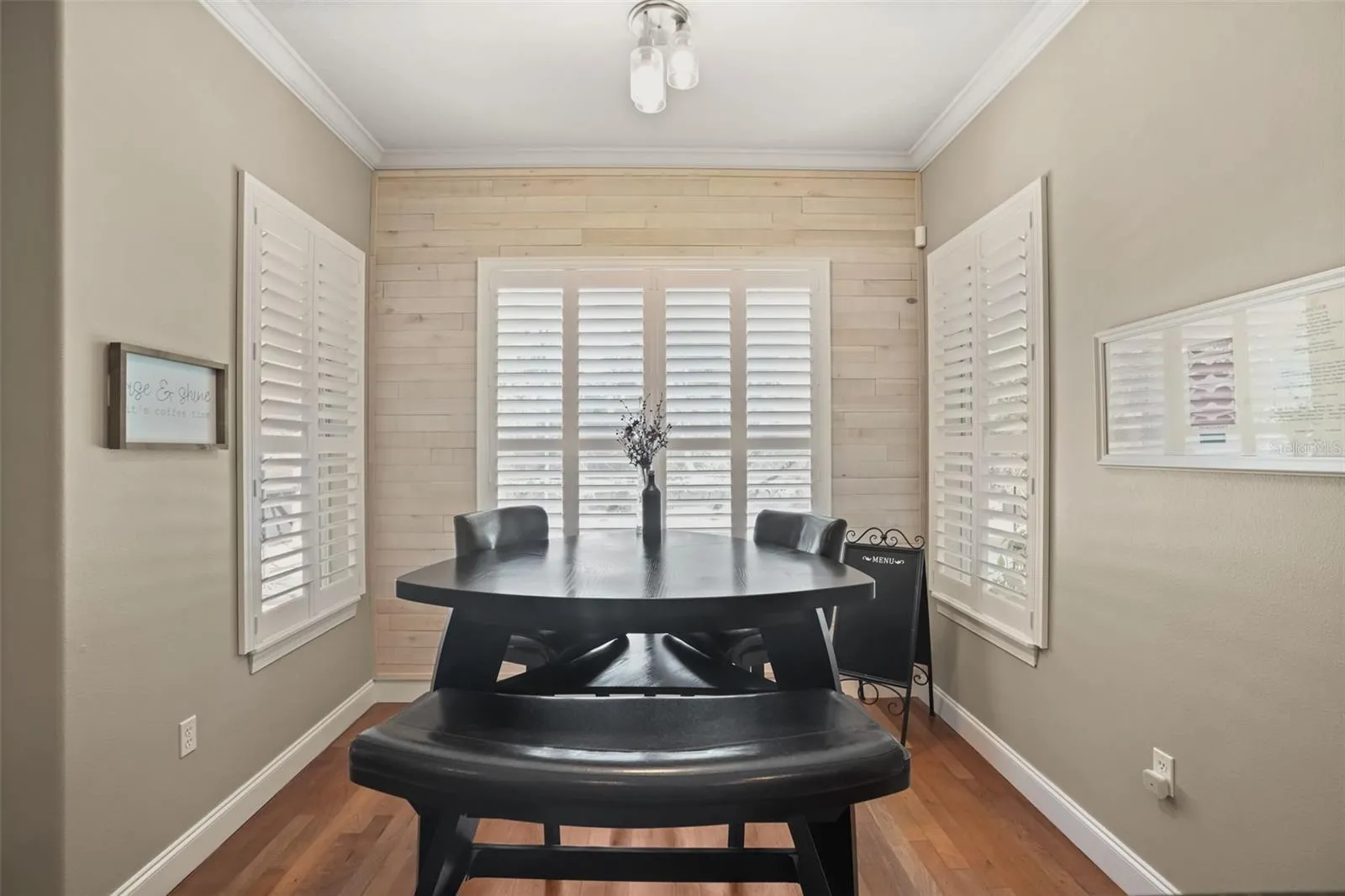 Breakfast nook