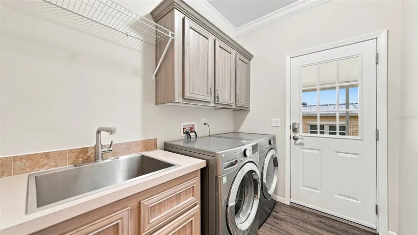 Large laundry room/mudroom