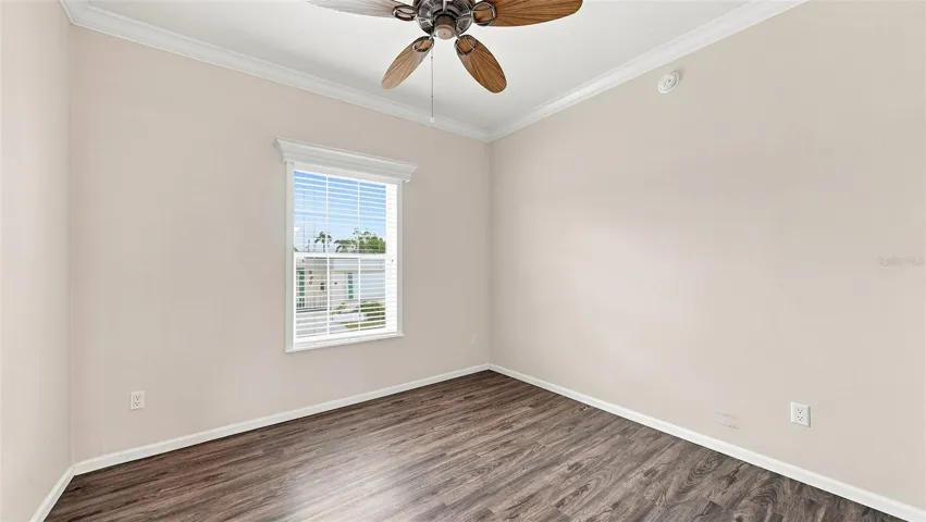Guest bedroom