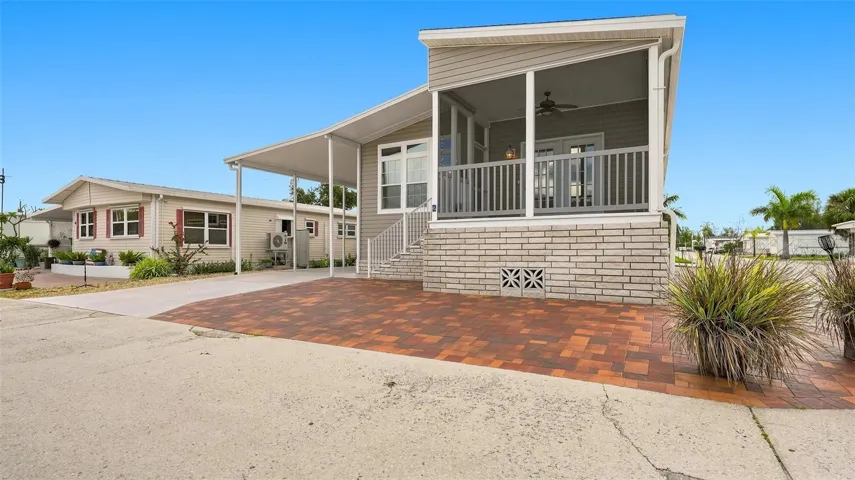 Great corner lot