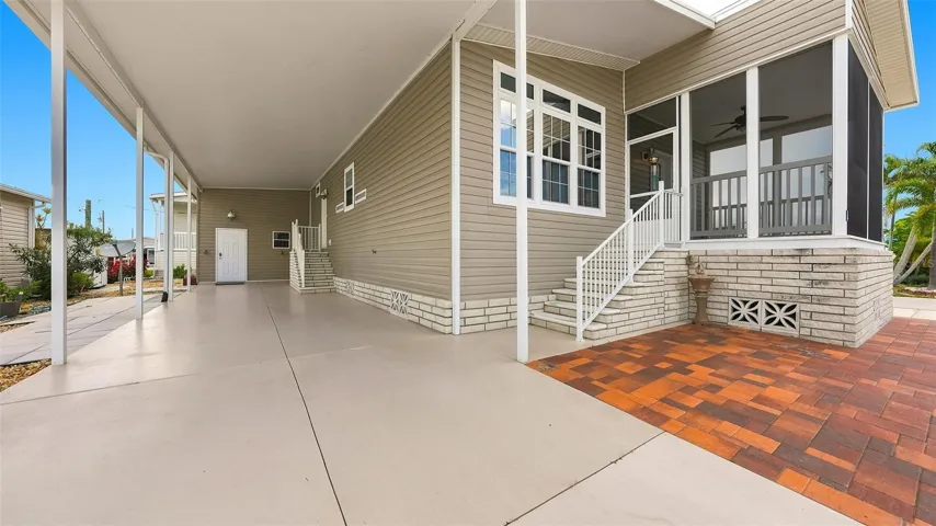 Huge high carport
