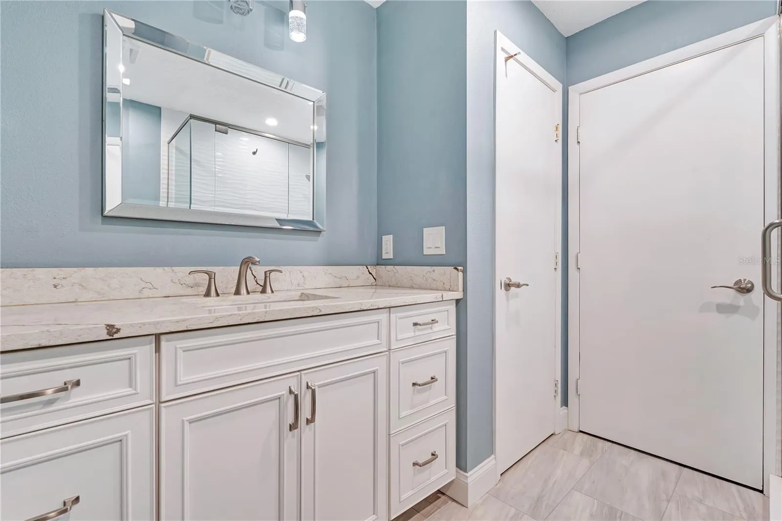 bathroom 2 ensuite