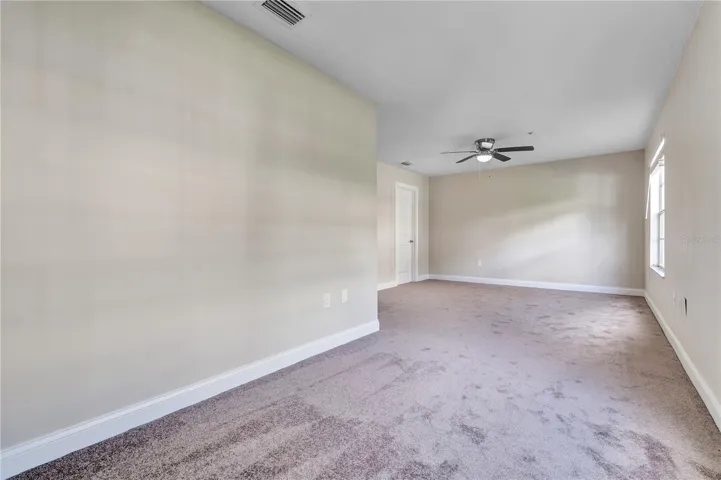 bedroom downstairs (b)
