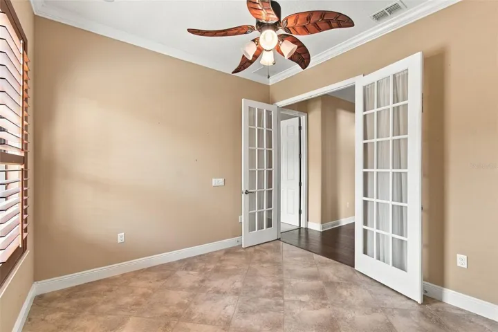 Den/study/flex room