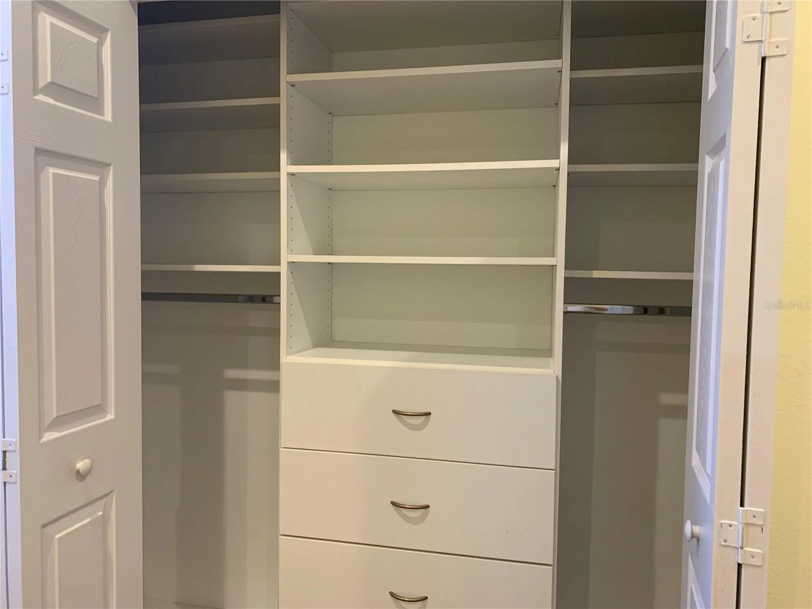 SECONDARY BEDROOMS CLOSET BUILT INS