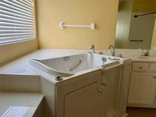 HYDRO SPA WHIRPOOL
