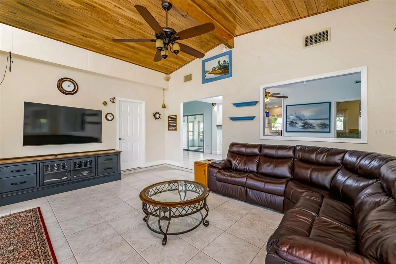 GREAT ROOM