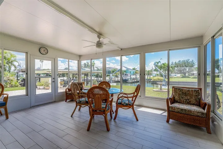 FLORIDA ROOM