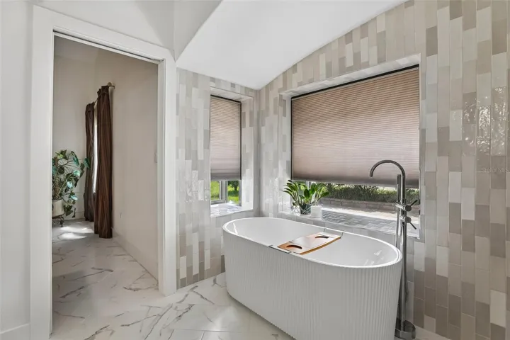 Freestanding soaking tub.