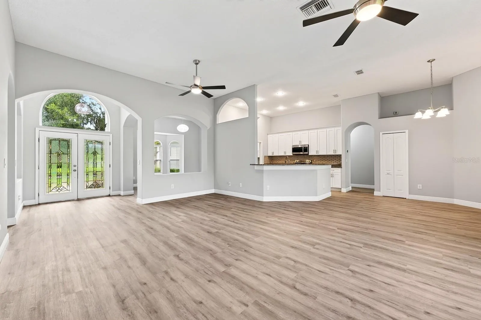 Open concept floor plan.