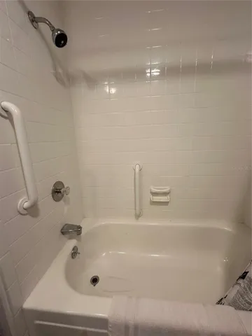2nd Bathroom with Tub/Shower