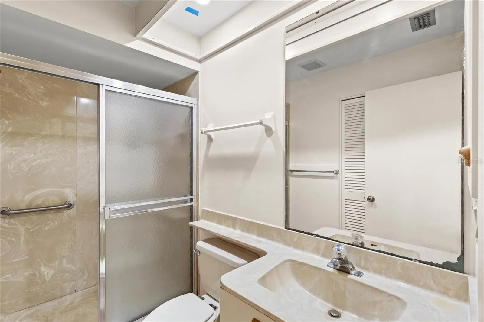 Primary ensuite bathroom