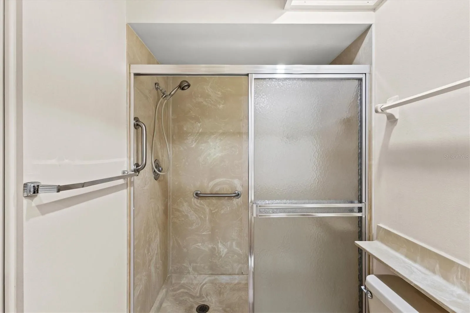 Primary ensuite bathroom