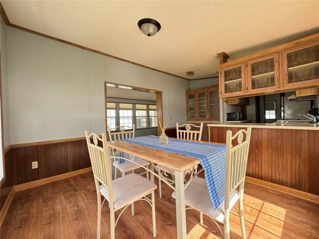 Dining Room w/built-in Buffet
