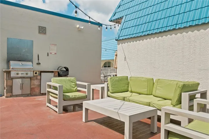 Community Deck and amenities