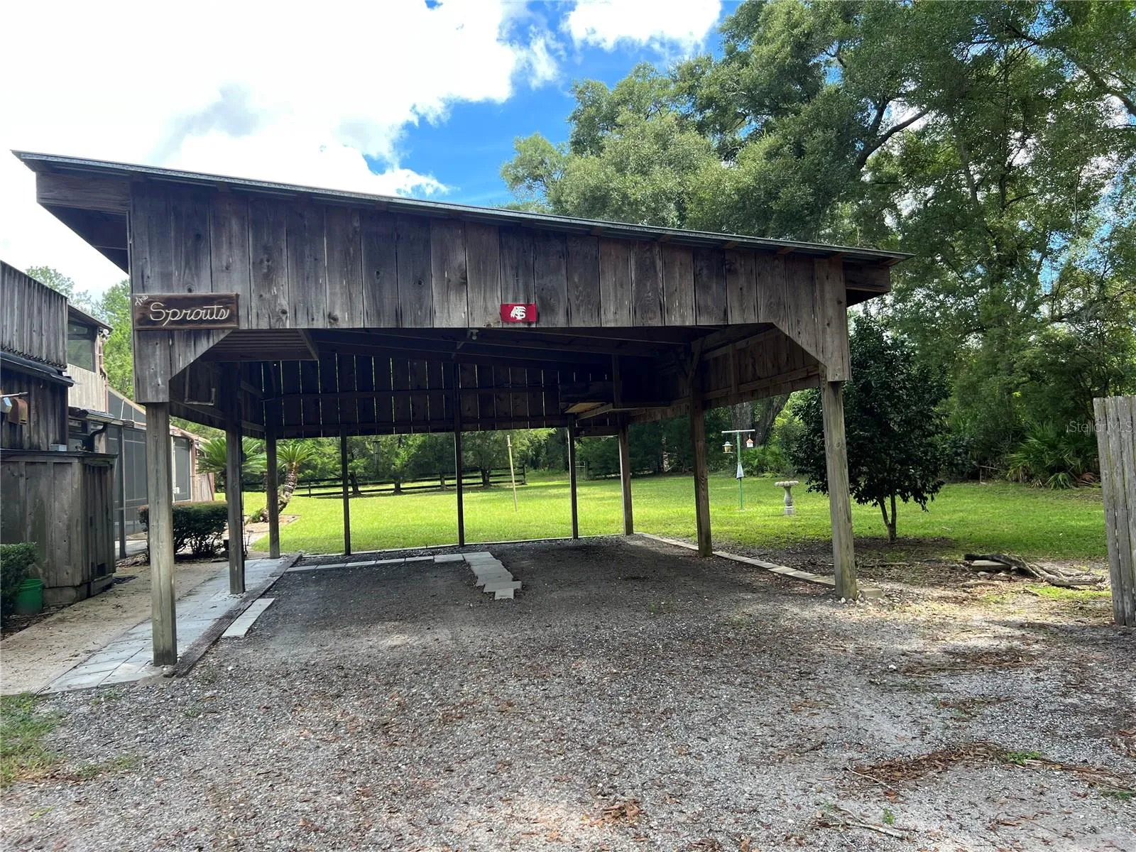 carport