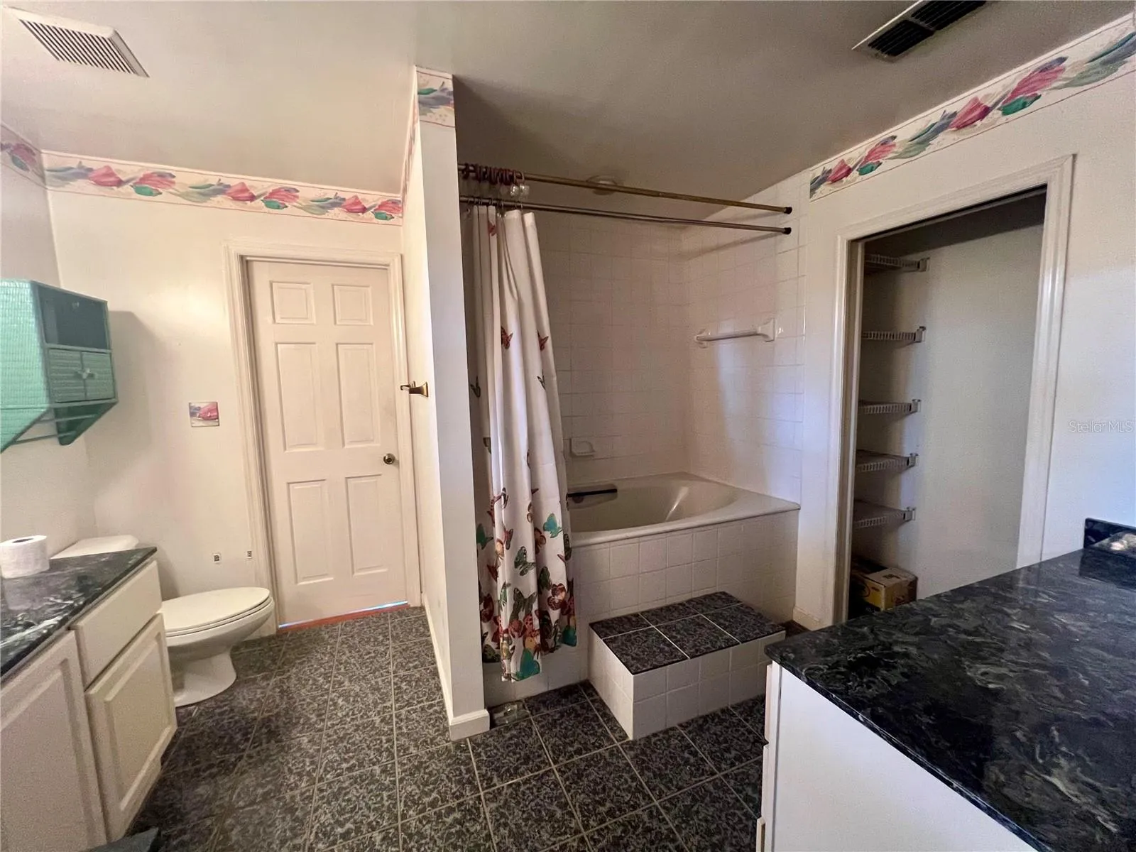Primary bath