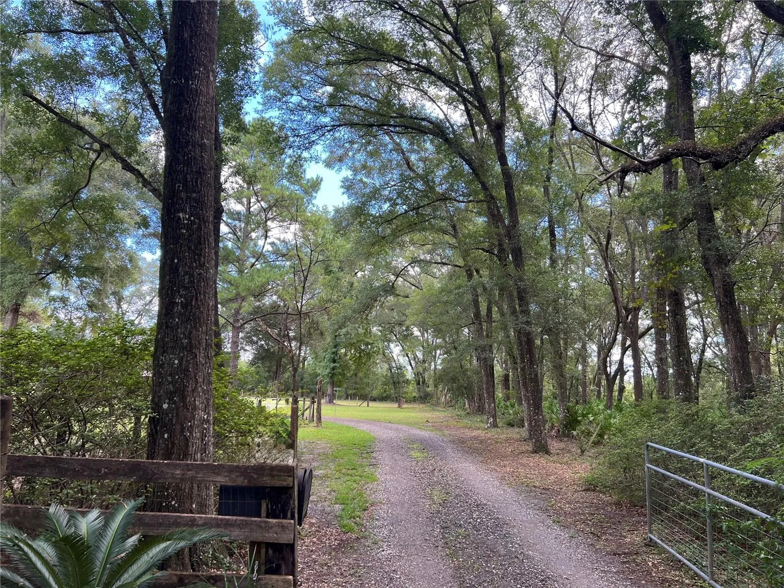 Driveway to enter property