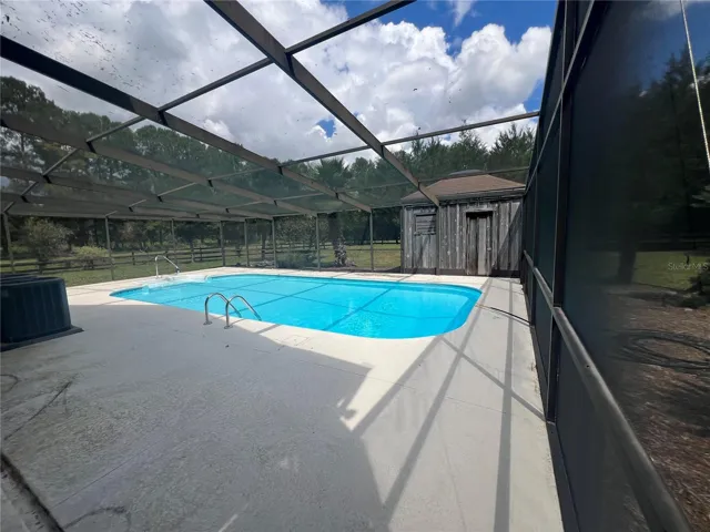 Screened pool