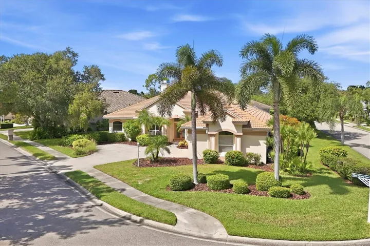 Mature and Lush Landscaping