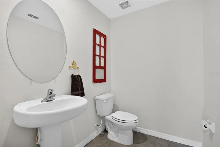 Downstairs 1/2 Bath