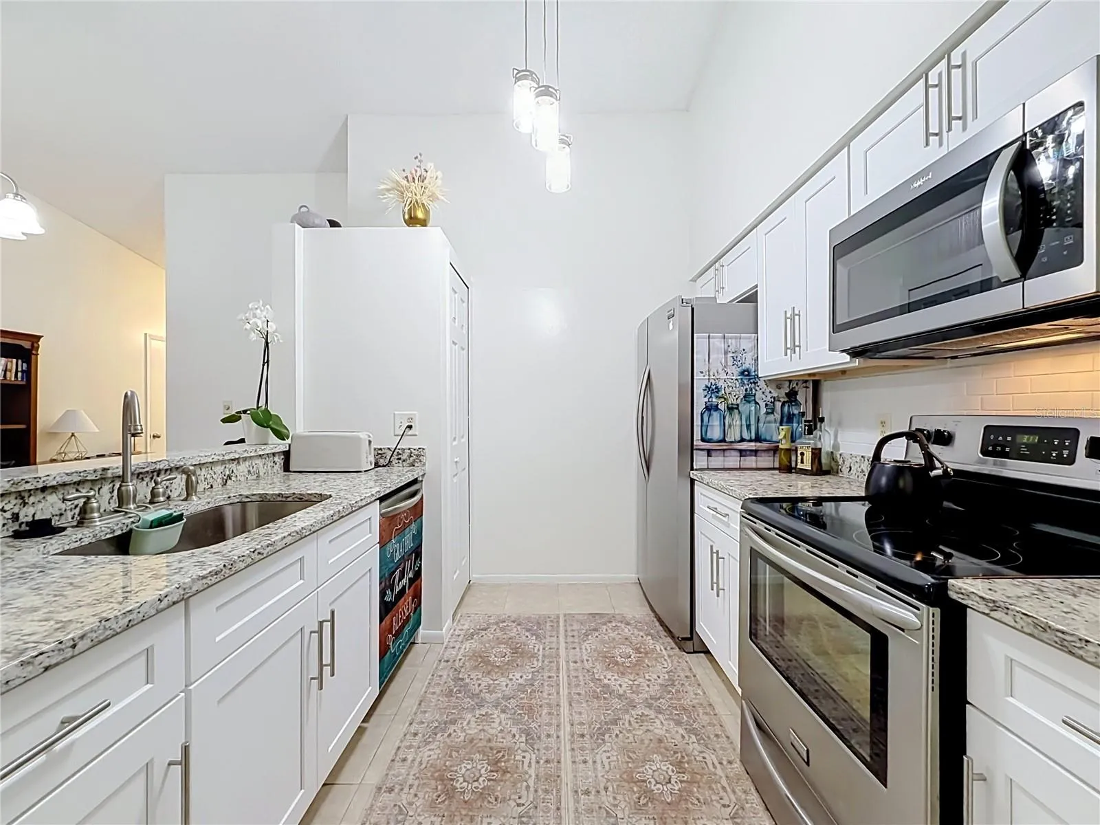 Gorgeous new Kitchen.