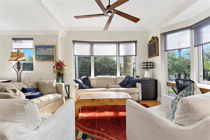 Living Room (2nd floor)