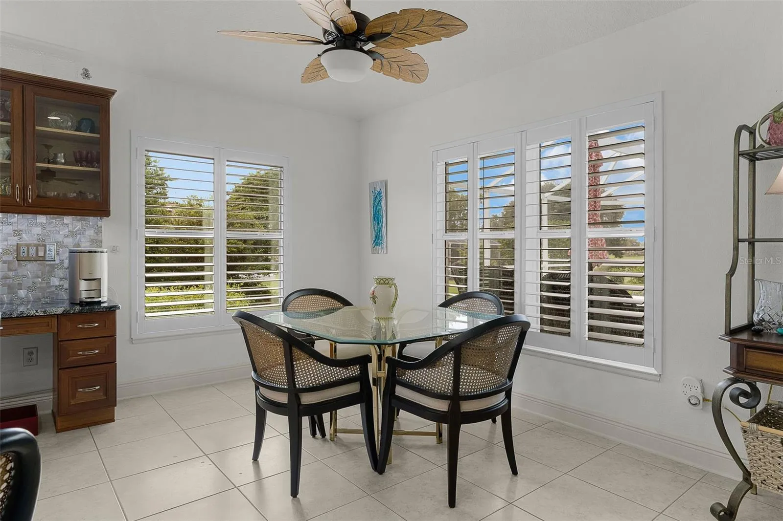 breakfast nook with desk